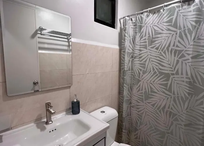 アパートホテル Cozy Crib At Royal Oceancrest Mactan マクタン